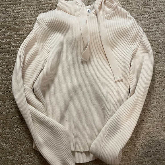 XLE Cream Hoodie - Picture 1 of 3